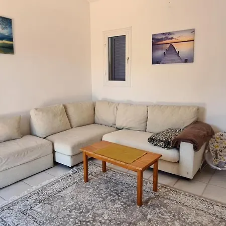 Hébergement de vacances Large 4 Bedroom House In Kato Paphos, Limnaria Gardens Paphos