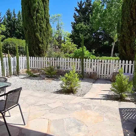 Large 4 Bedroom House In Kato Paphos, Limnaria Gardens Paphos